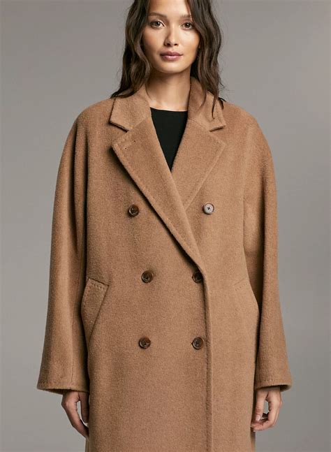 aritzia coats